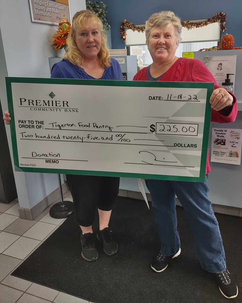 Tigerton Food Pantry Donation